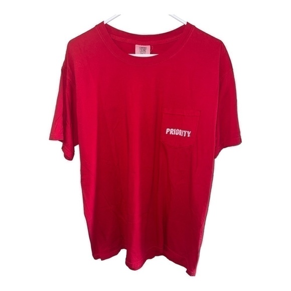 PRIORITY MENS CAJUN JAMBALAYA CRAWFISH PIE RED SHORT SLEEVE TEE SIZE LARGE - Picture 2 of 3